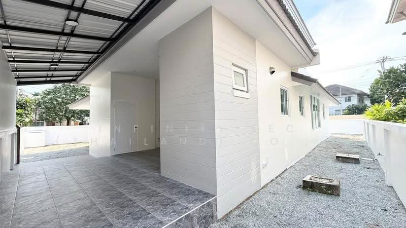 Country Home Lake & Park Assumption - Sriracha, Chon Buri (Pattaya), Assumption Road, Surasak, Si Racha, Chon Buri (Pattaya), 4 Bedrooms, 380 sqm, Single Detached House For Sale, by Infinity EEC (Thailand) Co., Ltd., 500661085 - DDproperty.com