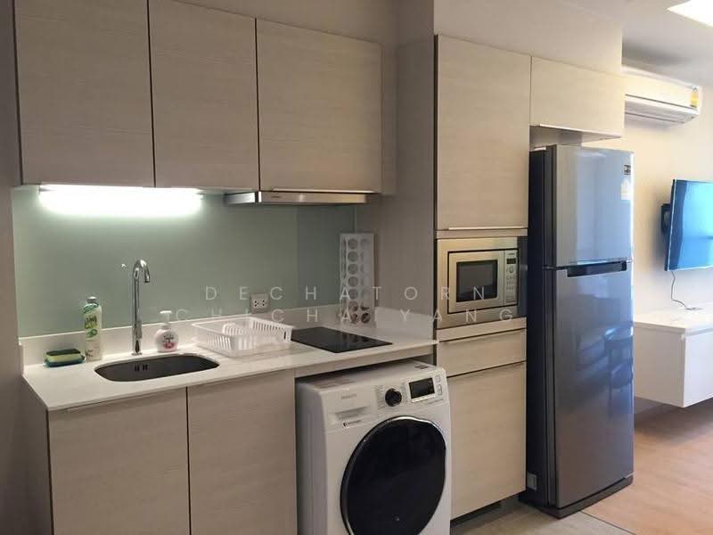 H Sukhumvit 43, Bangkok, 28 Sukhumvit 34 Road, Khlong Tan Nua, Watthana, Bangkok, 1 Bedroom, 40 sqm, Condo For Rent, by Dechatorn Chichaiyang, 500661114 - DDproperty.com