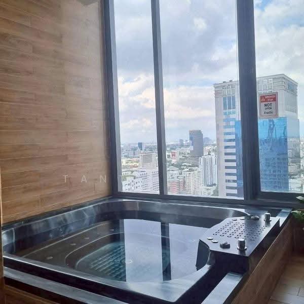 The Esse Asoke : ดิ เอส อโศก, กรุงเทพ, 333 ซอยสุขุมวิท 21 ถนนสุขุมวิท, คลองเตยเหนือ, วัฒนา, กรุงเทพ, 44 ตร.ม., คอนโด ขาย, โดย Nat Tantirapan, 500661160 - DDproperty.com