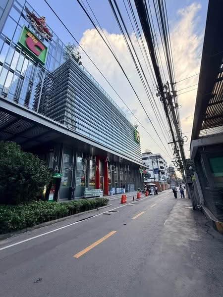 Zenith Place Sukhumvit 42, Bangkok, Sukhumvit Road, Phra Kanong, Khlong Toei, Bangkok, 1 Bedroom, 40 sqm, Condo For Rent, by Nichaphat Sakunchayapha, 500661162 - DDproperty.com