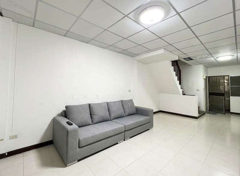 Poonsinh Thani 3, Bangkok, Rat Phatthana Road, Khlong Song Ton Nun, Lat Krabang, Bangkok, 2 Bedrooms, 100 sqm, Townhouse For Sale, by The Best Property ทราย, 500661186 - DDproperty.com