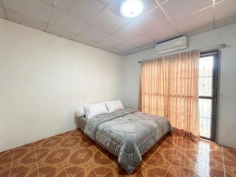 Poonsinh Thani 3, Bangkok, Rat Phatthana Road, Khlong Song Ton Nun, Lat Krabang, Bangkok, 2 Bedrooms, 100 sqm, Townhouse For Sale, by The Best Property ทราย, 500661186 - DDproperty.com