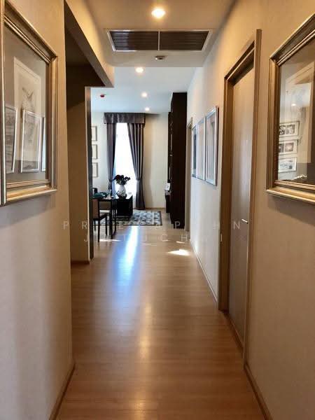 The Capital Ekamai-Thonglor, Bangkok, 2898 New Petchaburi Rd, Bang Kapi, Huai Khwang, Bangkok, 3 Bedrooms, 180 sqm, Condo For Sale, by Preeyapohn Jatuchai, 500661403 - DDproperty.com