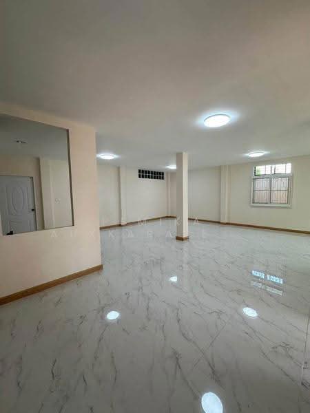 4 BR townhouse, กรุงเทพ, บางหว้า, ภาษีเจริญ, กรุงเทพ, 325 ตร.ม., ทาวน์เฮ้าส์ ขาย, โดย Pemika Aukkaraleekul, 500661428 - DDproperty.com