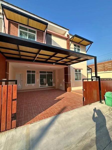 4 BR townhouse, กรุงเทพ, บางหว้า, ภาษีเจริญ, กรุงเทพ, 325 ตร.ม., ทาวน์เฮ้าส์ ขาย, โดย Pemika Aukkaraleekul, 500661428 - DDproperty.com