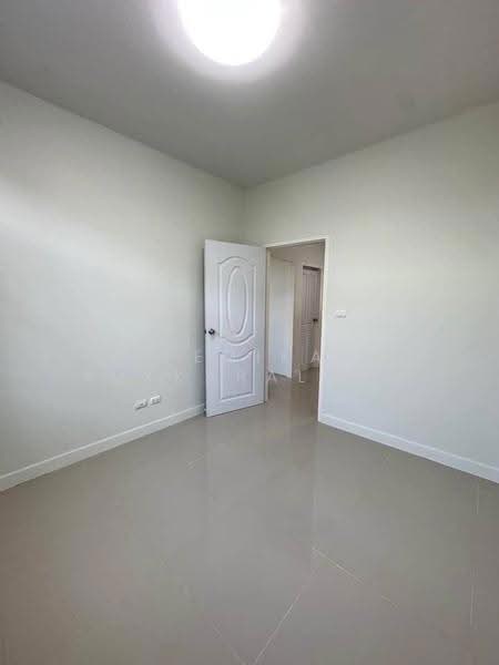 4 BR townhouse, กรุงเทพ, บางหว้า, ภาษีเจริญ, กรุงเทพ, 325 ตร.ม., ทาวน์เฮ้าส์ ขาย, โดย Pemika Aukkaraleekul, 500661428 - DDproperty.com