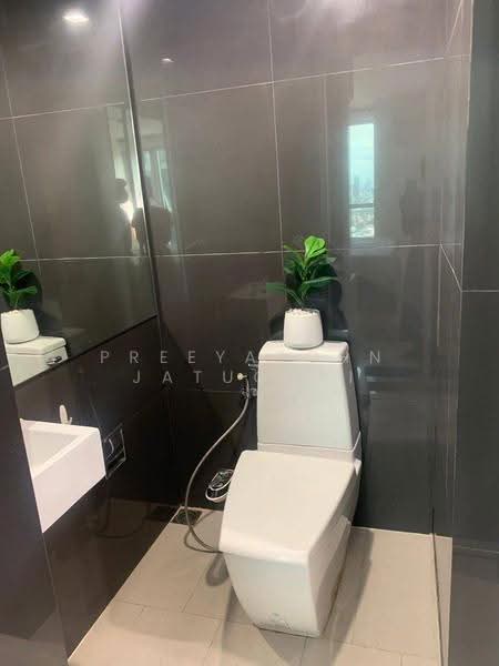 Rhythm Sukhumvit 50, Bangkok, 8 Sukhumvit 50, Sukhumvit Road, Phra Kanong, Khlong Toei, Bangkok, 1 Bedroom, 45 sqm, Condo For Sale, by Preeyapohn Jatuchai, 500661511 - DDproperty.com