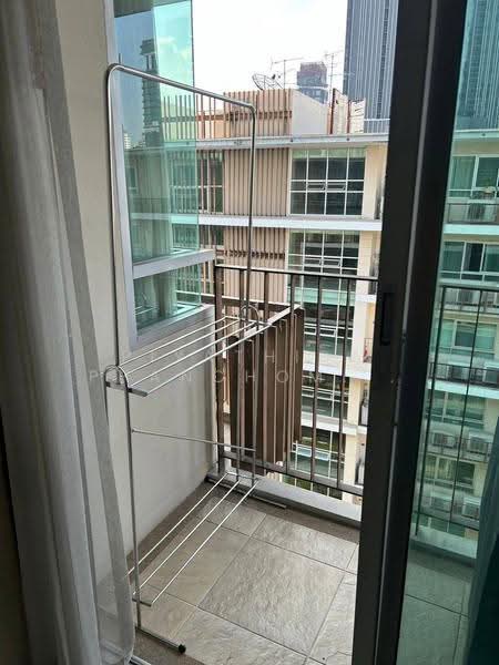 The Clover Thonglor Residence, Bangkok, Soi Sukhumvit 55, Khlong Tan Nua, Watthana, Bangkok, 1 Bedroom, 45 sqm, Condo For Rent, by Piyathida Phanchomphu, 500661593 - DDproperty.com