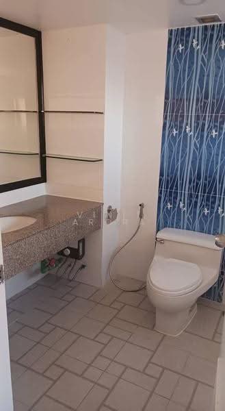 Omni Tower Sukhumvit Nana, Bangkok, 69 Sukhumvit 4 Alley, Khlong Toei, Bangkok, 1 Bedroom, 65 sqm, Condo For Rent, by Vinit Arora, 500661632 - DDproperty.com