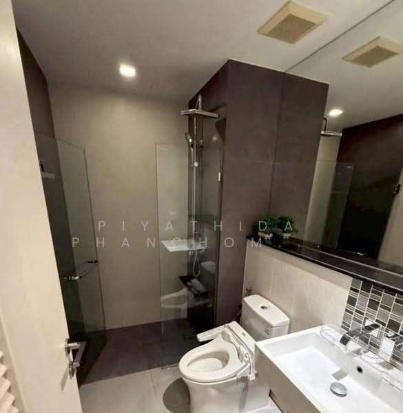 Urbano Absolute Sathon-Taksin, Bangkok, 345 Charoen Nakhon 14/2 Alley, Khlong Ton Sai, Khlong San, Bangkok, 1 Bedroom, 38 sqm, Condo For Rent, by Piyathida Phanchomphu, 500661767 - DDproperty.com