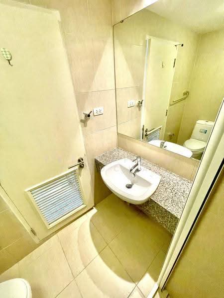 The Clover Thonglor Residence, Bangkok, Soi Sukhumvit 55, Khlong Tan Nua, Watthana, Bangkok, 1 Bedroom, 35 sqm, Condo For Sale, by Preeyapohn Jatuchai, 500661850 - DDproperty.com