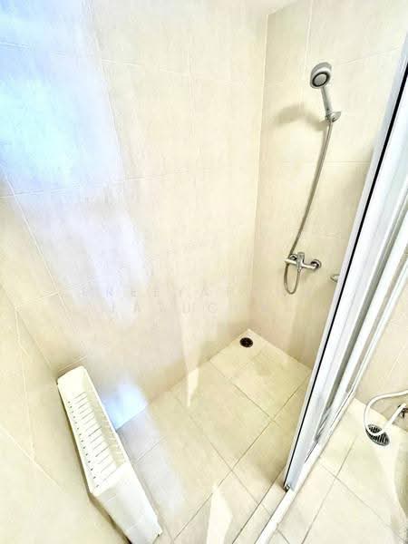 The Clover Thonglor Residence, Bangkok, Soi Sukhumvit 55, Khlong Tan Nua, Watthana, Bangkok, 1 Bedroom, 35 sqm, Condo For Sale, by Preeyapohn Jatuchai, 500661850 - DDproperty.com