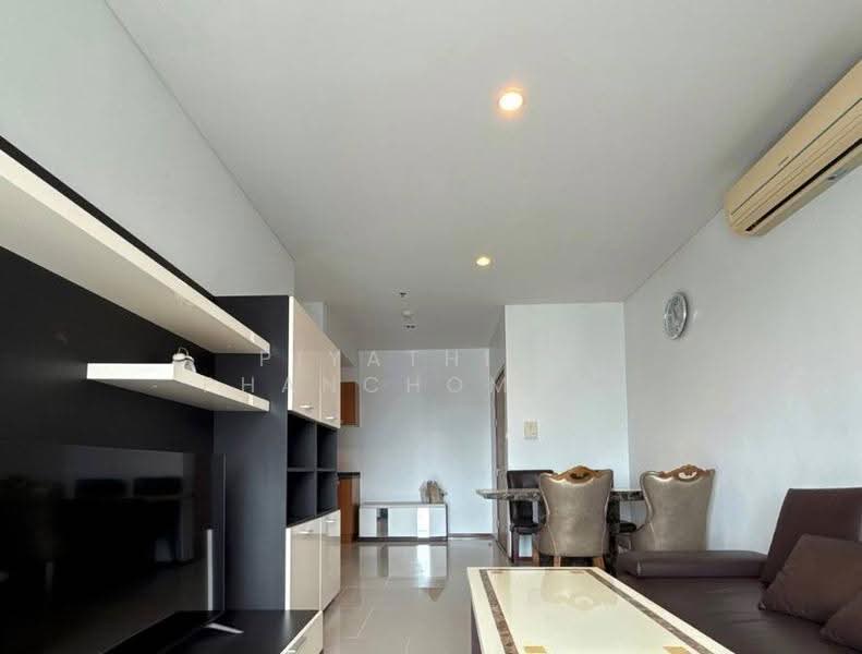 Villa Sathorn, Bangkok, 5 KrungThonBuri Road, Khlong Ton Sai, Khlong San, Bangkok, 1 Bedroom, 55 sqm, Condo For Rent, by Piyathida Phanchomphu, 500661854 - DDproperty.com