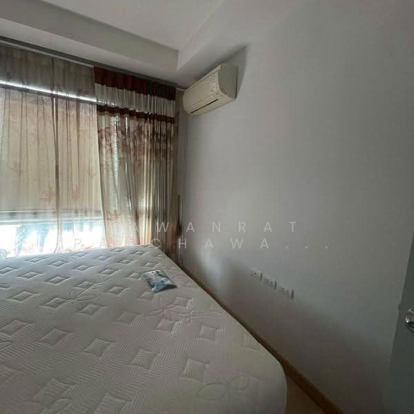 Thru Thonglor, Bangkok, Petchaburi Road, Bang Kapi, Huai Khwang, Bangkok, 1 Bedroom, 36 sqm, Condo For Rent, by Pawanrat Panchawanon, 500662060 - DDproperty.com
