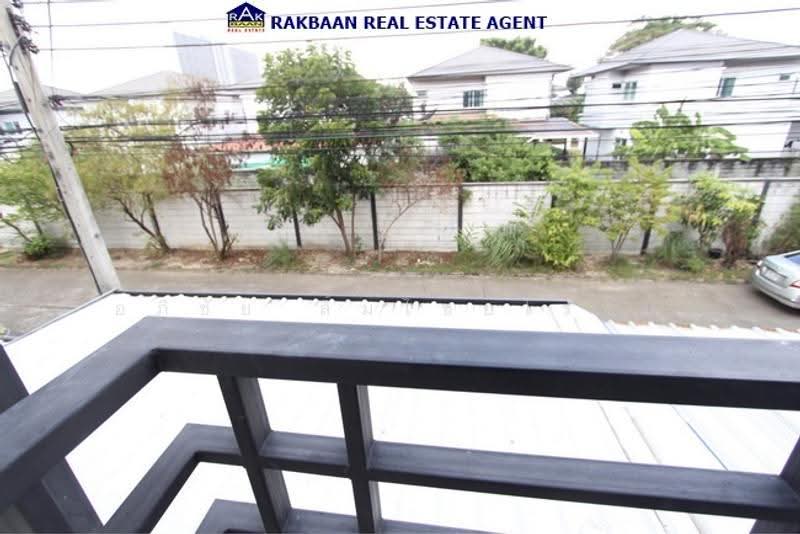 Gusto Townhome Ramkhamhaeng, Bangkok, Soi Rat Phatthana (Soi Miss Teen), Ramkhamhaeng Road (Sukhapiban 3 Road), Saphan Sung, Bangkok, 3 Bedrooms, 120 sqm, Townhouse For Sale, by อภิชัย ลิ้มไชยโรจน์, 500662186 - DDproperty.com