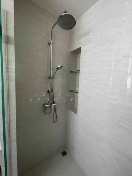 Noble State 39, Bangkok, 35 Soi Sukhumvit 39, Khlong Tan Nua, Watthana, Bangkok, 1 Bedroom, 43 sqm, Condo For Rent, by Jettapat Jaroonpipatkun, 500662252 - DDproperty.com