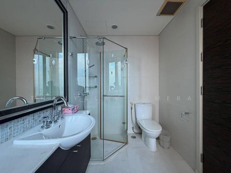 Watermark Chaophraya, Bangkok, Soi Charoennakorn 39-41, Charoennakorn Road, Bang Lam Phu Lang, Khlong San, Bangkok, 2 Bedrooms, 105 sqm, Condo For Rent, by Thanyalak Ajmera, 500662452 - DDproperty.com