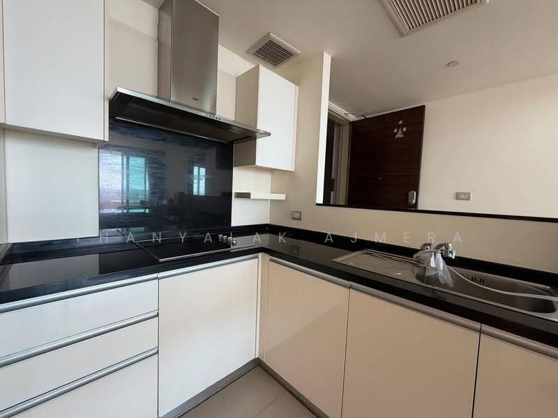 Watermark Chaophraya, Bangkok, Soi Charoennakorn 39-41, Charoennakorn Road, Bang Lam Phu Lang, Khlong San, Bangkok, 2 Bedrooms, 105 sqm, Condo For Rent, by Thanyalak Ajmera, 500662452 - DDproperty.com