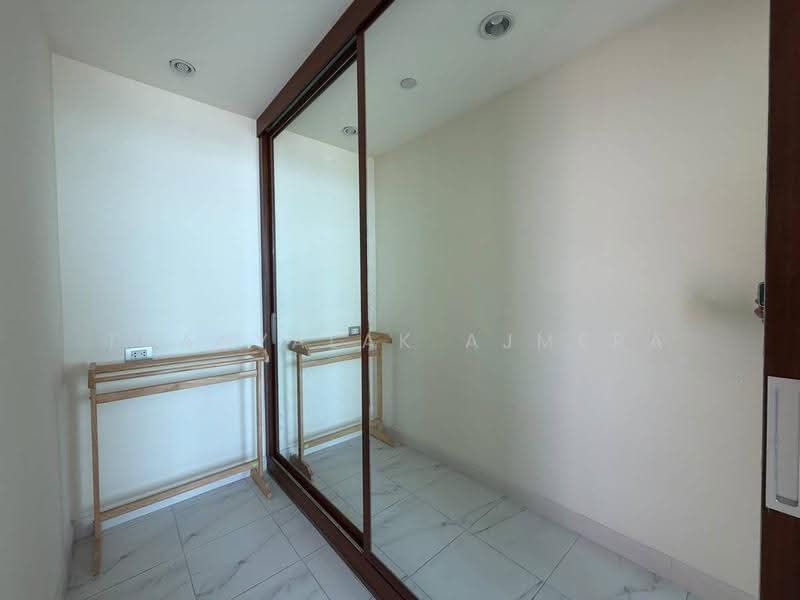 Watermark Chaophraya, Bangkok, Soi Charoennakorn 39-41, Charoennakorn Road, Bang Lam Phu Lang, Khlong San, Bangkok, 2 Bedrooms, 105 sqm, Condo For Rent, by Thanyalak Ajmera, 500662452 - DDproperty.com