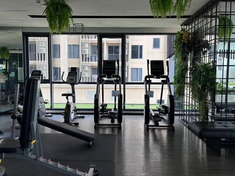 IDEO Sathorn-Wongwian Yai, Bangkok, 219 Soi Krung Thonburi 1, Khlong Ton Sai, Khlong San, Bangkok, 1 Bedroom, 35 sqm, Condo For Sale, by Pemika Aukkaraleekul, 500662550 - DDproperty.com