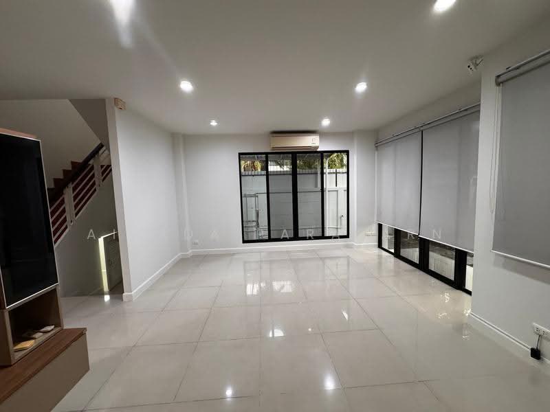 Lake View Park Bangna, Bangkok, 454 Kanchanaphisek Road, Dok Mai, Prawet, Bangkok, 3 Bedrooms, 199 sqm, Single Detached House For Sale, by Airada Parasarn, 500662658 - DDproperty.com