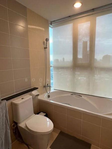 Life Charoennakhon-Sathorn, Bangkok, 670 Charoen Nakhon Road, Bang Lam Phu Lang, Khlong San, Bangkok, 2 Bedrooms, 61 sqm, Condo For Rent, by Boonraksa Sopak, 500662678 - DDproperty.com