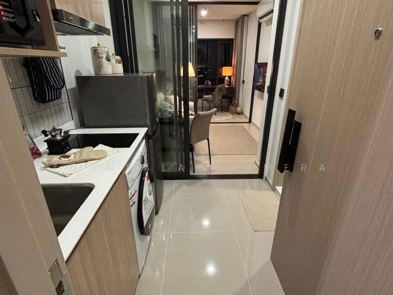 Life Charoennakhon-Sathorn, Bangkok, 670 Charoen Nakhon Road, Bang Lam Phu Lang, Khlong San, Bangkok, 1 Bedroom, 35 sqm, Condo For Rent, by Thanyalak Ajmera, 500662694 - DDproperty.com