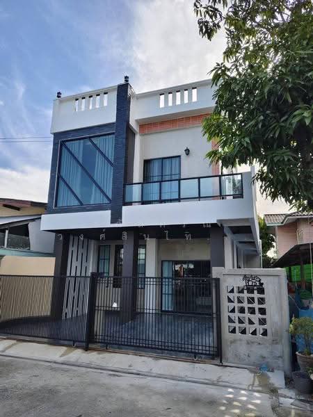 บ้านในซอยประชาร่วมใจ 15 แขวงทรายกองดินใต้ เขตคลองสามวา กรุงเทพมหานคร, Bangkok, ประชาร่วมใจ15, Sai Kong Din Tai, Khlong Sam Wa, Bangkok, 3 Bedrooms, 120 sqm, Single Detached House For Sale, by นภัสศรณ์ วงศ์สินไทยกร (นันท์), 500663033 - DDproperty.com