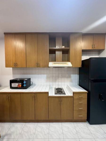 Supalai Place Sukhumvit 39, Bangkok, 175-179 Soi Sukhumvit 39 Sukhumvit Road, Khlong Tan Nua, Watthana, Bangkok, 1 Bedroom, 50 sqm, Condo For Sale, by Pemika Aukkaraleekul, 500663073 - DDproperty.com