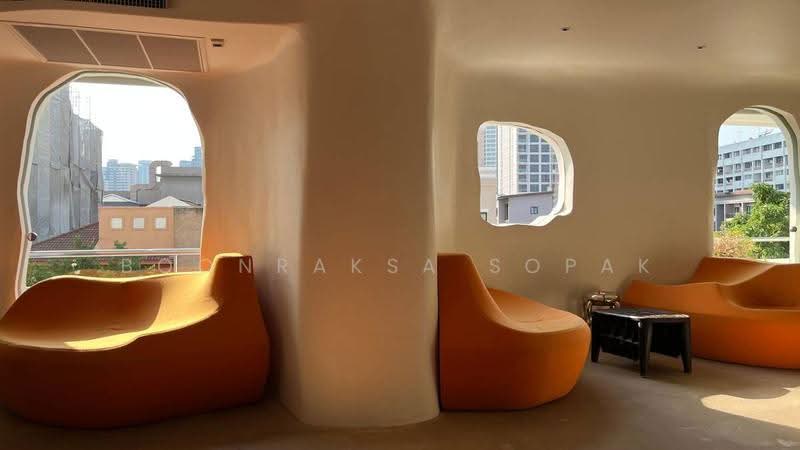 39 Suites, Bangkok, Sukhumvit 39, Khlong Tan Nua, Watthana, Bangkok, 2 Bedrooms, 130 sqm, Condo For Rent, by Boonraksa Sopak, 500663200 - DDproperty.com
