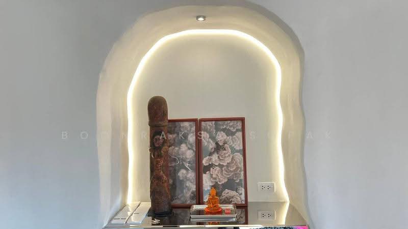 39 Suites, Bangkok, Sukhumvit 39, Khlong Tan Nua, Watthana, Bangkok, 2 Bedrooms, 130 sqm, Condo For Rent, by Boonraksa Sopak, 500663200 - DDproperty.com