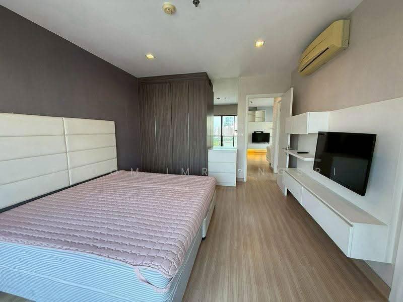 Urbano Absolute Sathon-Taksin, Bangkok, 345 Charoen Nakhon 14/2 Alley, Khlong Ton Sai, Khlong San, Bangkok, 2 Bedrooms, 74 sqm, Condo For Rent, by Phoom Imruangsri, 500663279 - DDproperty.com