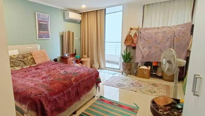 Supalai Place Sukhumvit 39, Bangkok, 175-179 Soi Sukhumvit 39 Sukhumvit Road, Khlong Tan Nua, Watthana, Bangkok, 2 Bedrooms, 166 sqm, Condo For Sale, by Pemika Aukkaraleekul, 500663287 - DDproperty.com