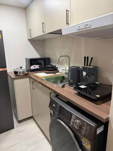 State Tower, Bangkok, 1055 Silom Road, Silom, Bang Rak, Bangkok, 1 Bedroom, 68 sqm, Condo For Sale, by Pemika Aukkaraleekul, 500663350 - DDproperty.com