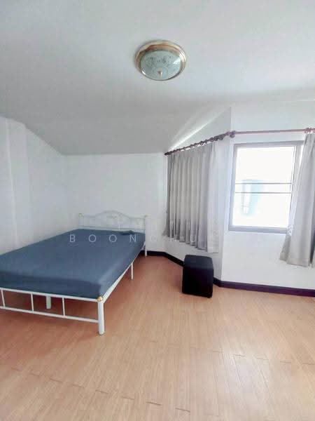 Townhouse, Baan Klang Muang Rama 9 Soi 43, Near The Nine Center, Bangkok, Suan Luang, Bangkok, 3 Bedrooms, 150 sqm, Townhouse For Rent, by Thiti Boonchurn, 500663375 - DDproperty.com
