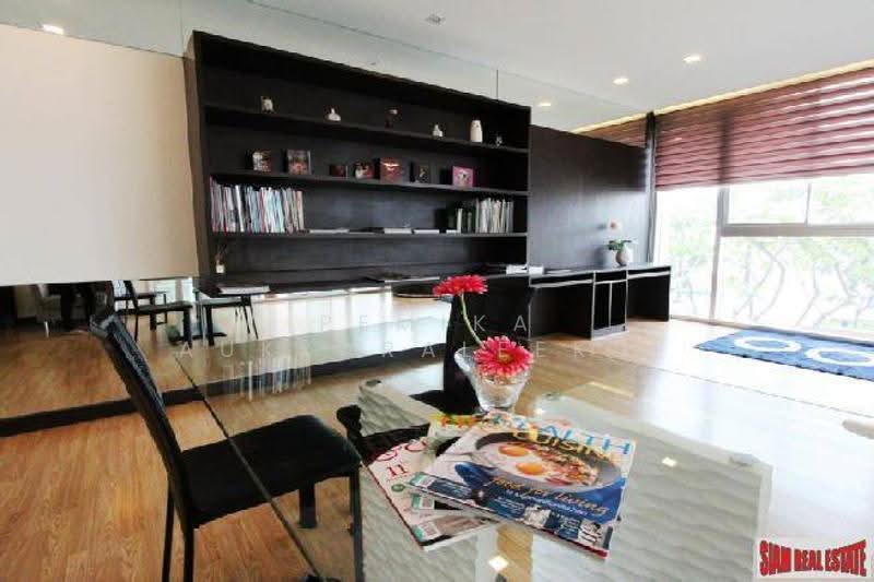 Sky Walk Residences, Bangkok, 1599 Sukhumvit Road, Phra Kanong Nua, Watthana, Bangkok, 1 Bedroom, 50 sqm, Condo For Sale, by Pemika Aukkaraleekul, 500663379 - DDproperty.com