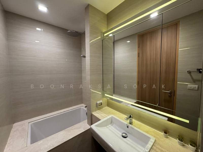 Noble BE33, Bangkok, 19 Soi Sukhumvit 33, Khlong Tan Nua, Watthana, Bangkok, 1 Bedroom, 35 sqm, Condo For Rent, by Boonraksa Sopak, 500663430 - DDproperty.com