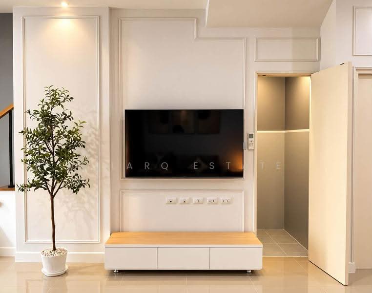 Pleno Sukhumvit-Bangna, Samut Prakan, Bua Nakarin Road, Bang Kaeo, Bang Plee, Samut Prakan, 3 Bedrooms, 110 sqm, Townhouse For Rent, by VELARQ ESTATE, 500663580 - DDproperty.com