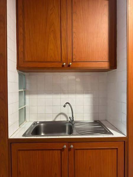 Supalai Place Sukhumvit 39, Bangkok, 175-179 Soi Sukhumvit 39 Sukhumvit Road, Khlong Tan Nua, Watthana, Bangkok, 1 Bedroom, 50 sqm, Condo For Sale, by Pemika Aukkaraleekul, 500663650 - DDproperty.com