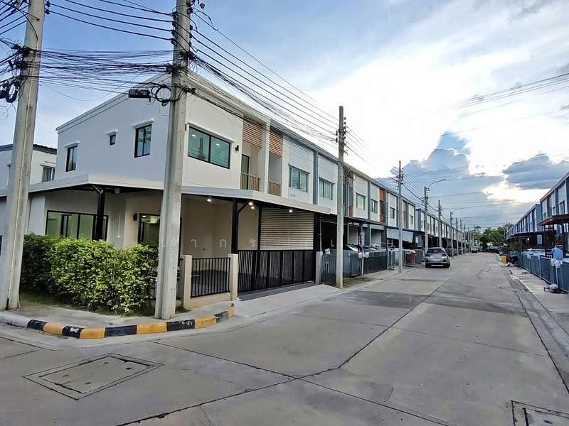 Baan Lumpini Townville Lat Pladuk – Bangpai Station, Nonthaburi, ถนนทางหลวงชนบท, Bang Rak Pattana, Bang Bua Thong, Nonthaburi, 4 Bedrooms, 100 sqm, Townhouse For Sale, by บุษบากร (เจี๊ยบ), 500663692 - DDproperty.com