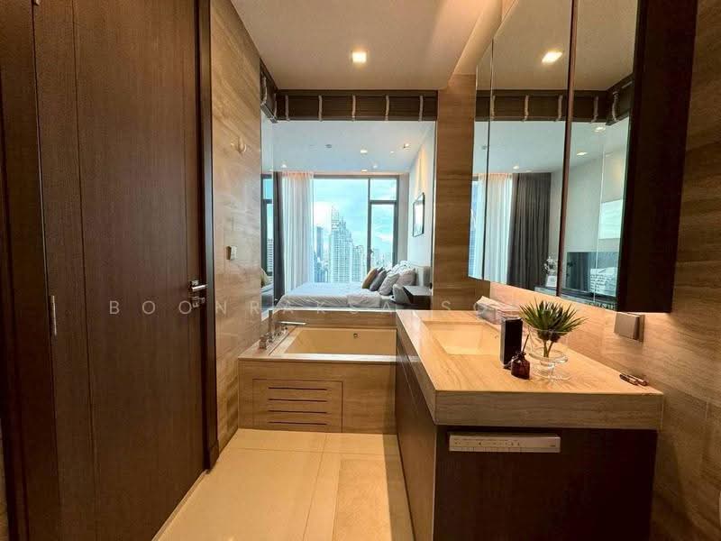 Q1 Sukhumvit, Bangkok, 1 Sukhumvit Road, Khlong Toei, Bangkok, 2 Bedrooms, 92 sqm, Condo For Rent, by Boonraksa Sopak, 500663699 - DDproperty.com