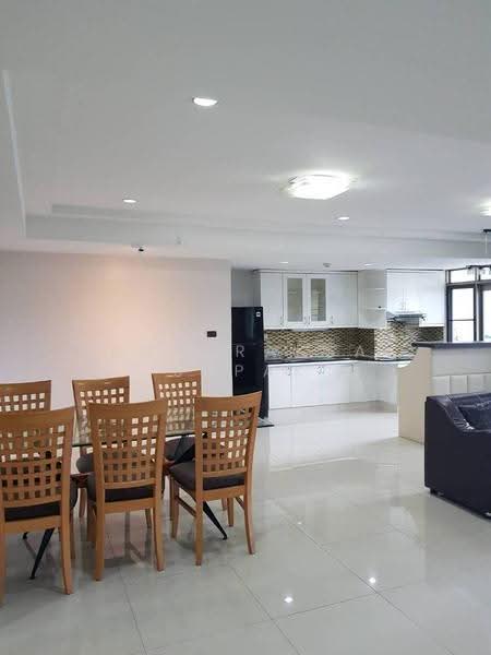 Royal Castle Sukhumvit : รอยัล คาสเซอร์ สุขุมวิท, กรุงเทพ, 30 ซอยสุขุมวิท 39, คลองเตยเหนือ, วัฒนา, กรุงเทพ, 140 ตร.ม., คอนโด ให้เช่า, โดย Boonraksa Sopak, 500663875 - DDproperty.com