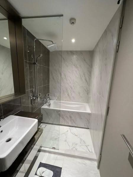 Fynn Asoke, Bangkok, 28 Sukhumvit 10 Alley, Khlong Toei, Bangkok, 1 Bedroom, 31 sqm, Condo For Rent, by Boonraksa Sopak, 500663901 - DDproperty.com