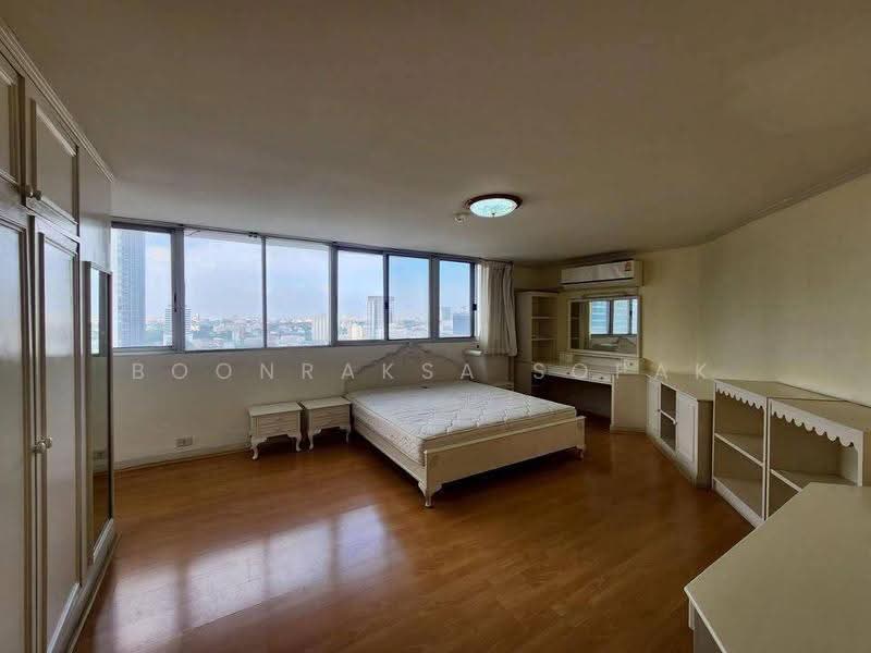 Tai Ping Towers, Bangkok, 582 Soi Sukhumvit 63, Khlong Tan Nua, Watthana, Bangkok, 4 Bedrooms, 252 sqm, Condo For Rent, by Boonraksa Sopak, 500663952 - DDproperty.com