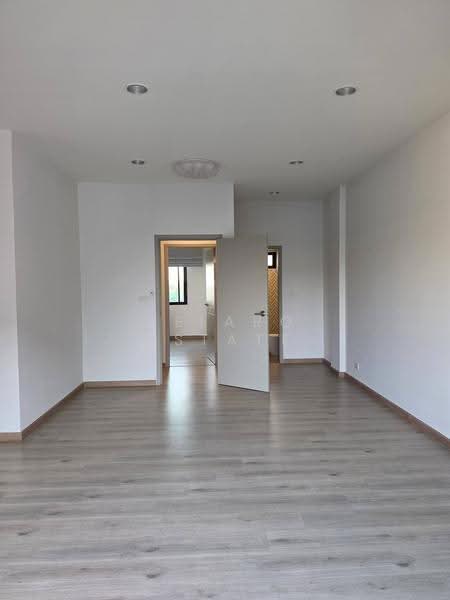 Premium Place Phaholyothin-Ramintra, Bangkok, Tha Rang, Bang Khen, Bangkok, 4 Bedrooms, 170 sqm, Townhouse For Rent, by VELARQ ESTATE, 500664232 - DDproperty.com