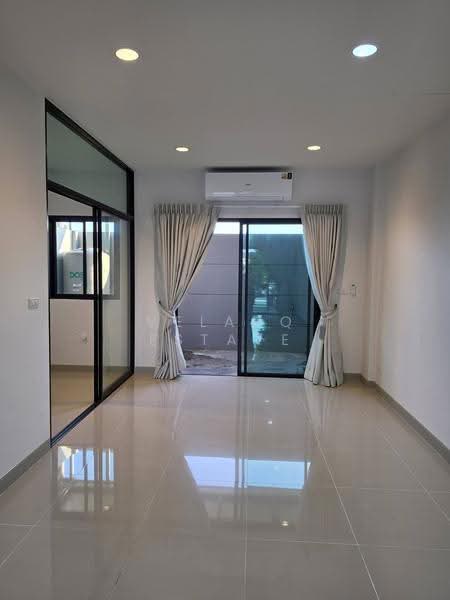 Premium Place Phaholyothin-Ramintra, Bangkok, Tha Rang, Bang Khen, Bangkok, 4 Bedrooms, 170 sqm, Townhouse For Rent, by VELARQ ESTATE, 500664232 - DDproperty.com