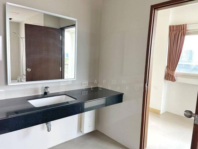 P.W.T. Mansion, Bangkok, 173/6 Soi Sukhumvit 16, Khlong Toei, Bangkok, 1 Bedroom, 80 sqm, Apartment For Rent, by Tanapon Saowaneeyakorn, 500664607 - DDproperty.com