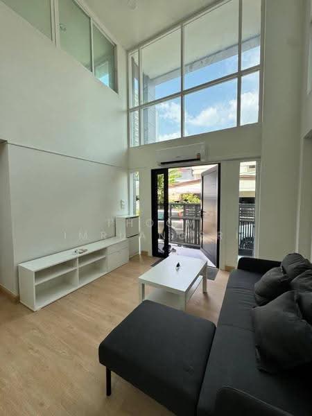 3-BR Townhouse, Bangkok, Khlong Tan Nua, Watthana, Bangkok, 3 Bedrooms, 178 sqm, Townhouse For Rent, by Phoom Imruangsri, 500664662 - DDproperty.com