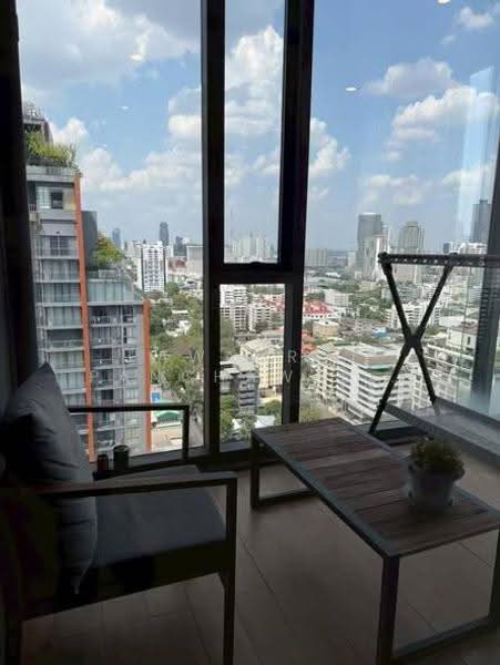 Siamese Exclusive Sukhumvit 31, Bangkok, 75 Soi Sukhumvit 31, Khlong Tan Nua, Watthana, Bangkok, 3 Bedrooms, 206 sqm, Condo For Rent, by Pawanrat Panchawanon, 500664906 - DDproperty.com