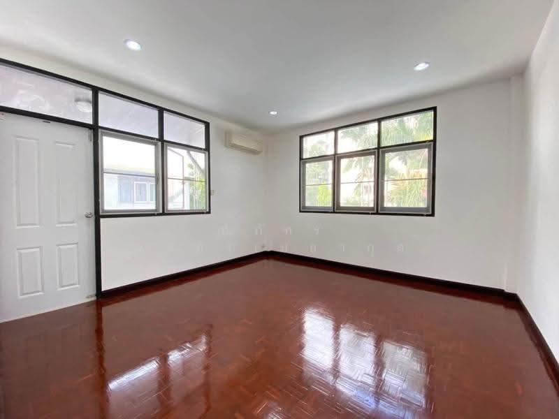 ให้เช่าโฮมออฟฟิศ2ชั้น 220 ตรม. ที่จอดในบ้าน7คัน ลาดพร้าว รัชดา ห้วยขวาง ใกล้รถไฟฟ้า (TO8-3926), กรุงเทพ, สามเสนนอก, ห้วยขวาง, กรุงเทพ, 220 ตร.ม., ตึกแถว-อาคารพาณิชย์ ให้เช่า, โดย ณภัทร พรสิริเมธากุล, 500665208 - DDproperty.com